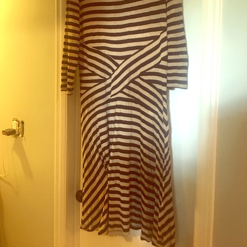 Eci New York large gold black stripe dress